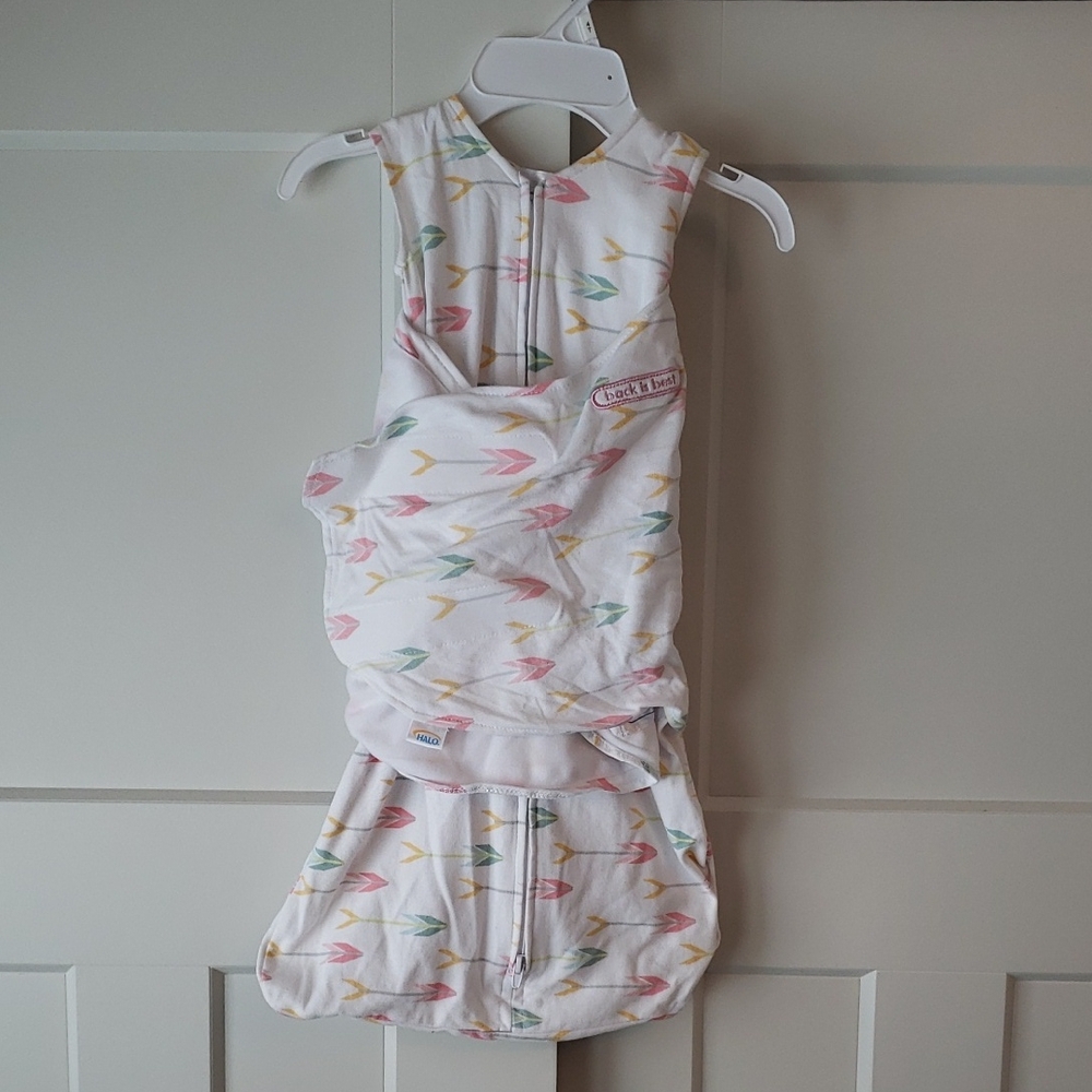 Halo SleepsSack Swaddle Arrow Print Size Small